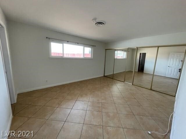 Foto del edificio - 4587 Coachman Cir