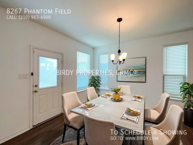 Foto del edificio - 8267 Phantom Fld