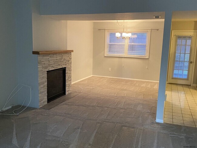 Building Photo - 59 Huntwood Dr