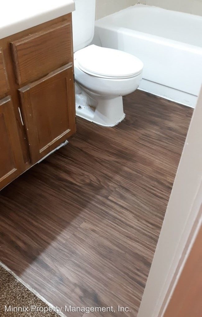 Building Photo - Studio, 1 bath Apartment - 1601 Grand Avenue