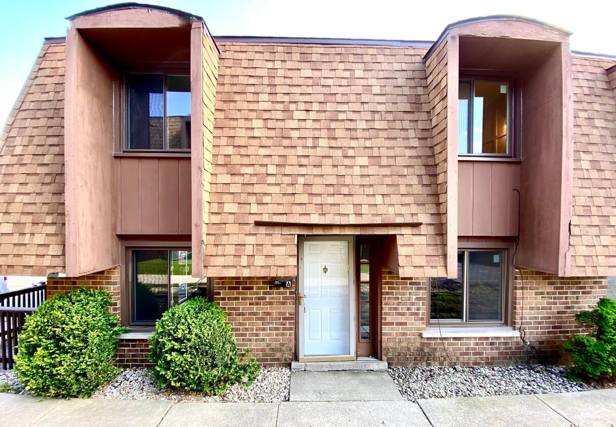 Foto principal - 12752 Kenneth Ave