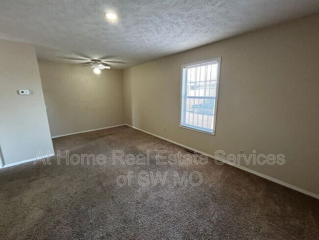 Foto del edificio - 916 S Campbell Ave