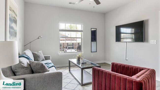 Foto del edificio - 8200 Clarksprings Dr