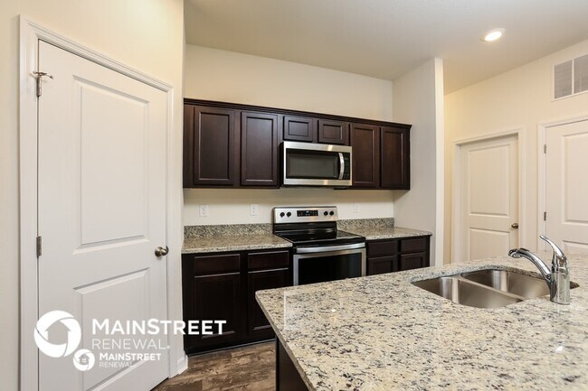 Building Photo - 3098 Neverland Dr