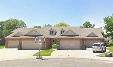 Building Photo - 1025 49th Ave Ct
