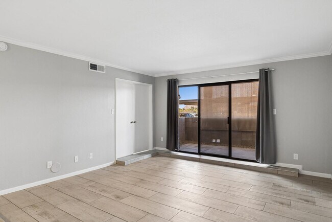 Building Photo - 6480 N 82nd St
