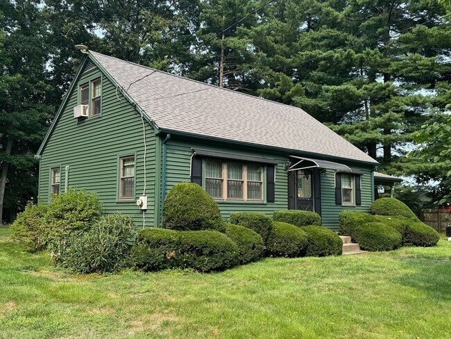 Foto del edificio - 293 Birch Bluffs Dr