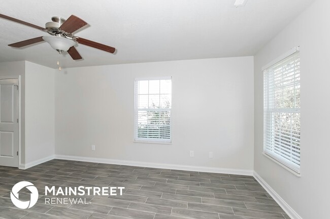 Building Photo - 231 Heritage Crossing Dr