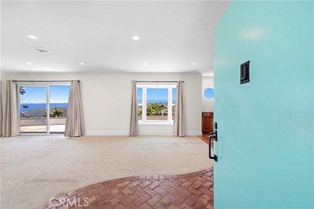 Building Photo - 3069 Zell Dr