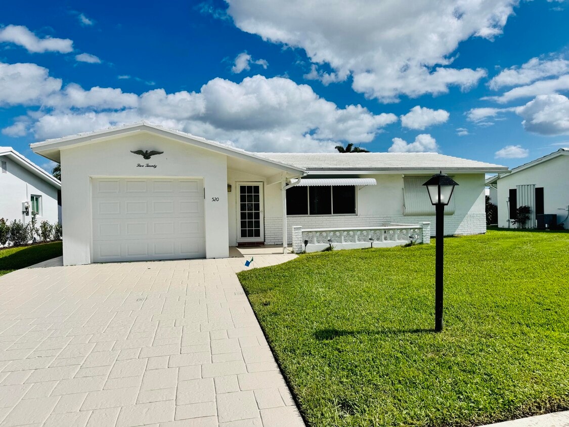Foto principal - 520 SW 18th St