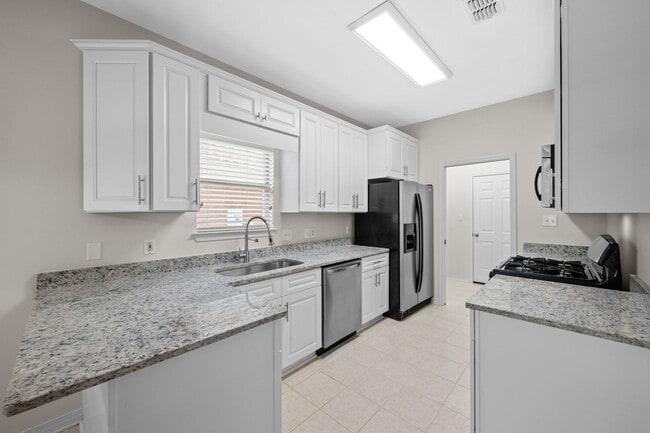 Foto del edificio - 123 Club Dr