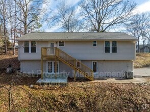 Building Photo - 1313 Timbercrest Ln