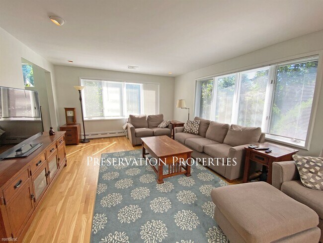 Building Photo - 3 br, 3.5 bath House - 28 Laudholm Rd