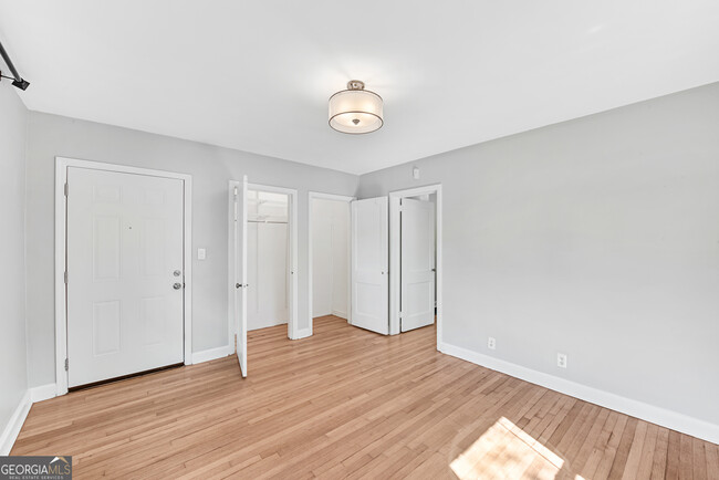 Foto del edificio - 1194 Spring Valley Ln NE