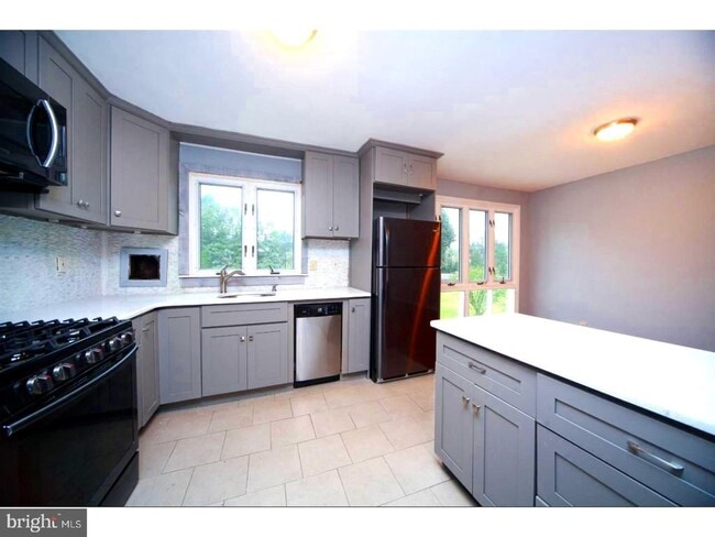 Foto del edificio - 511 Wellington Rd