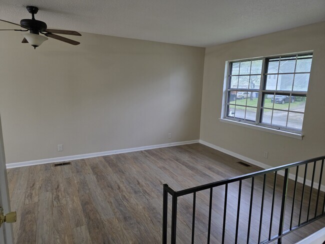 Foto del edificio - 3719 Steadman Dr NW