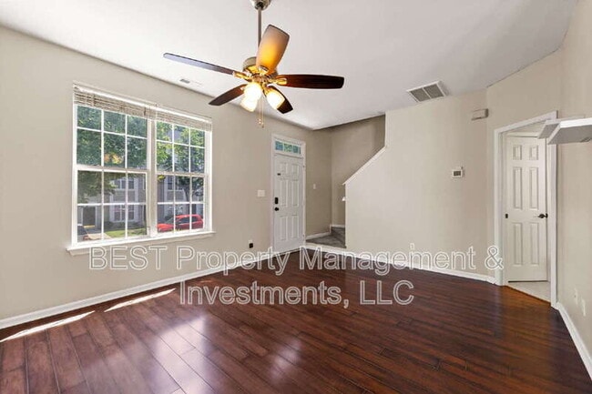 Building Photo - 8130 Kings Creek Dr