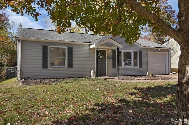 Building Photo - 9845 Dennis Dr