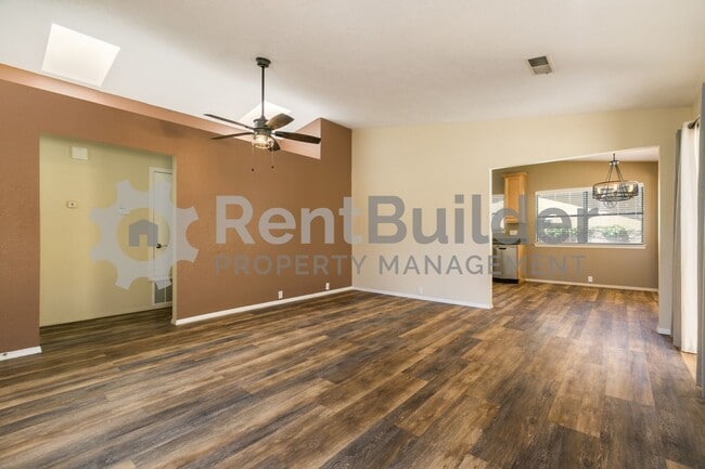 Building Photo - CALL US TODAY AT (505) 808-6467 TO SCHEDUL...