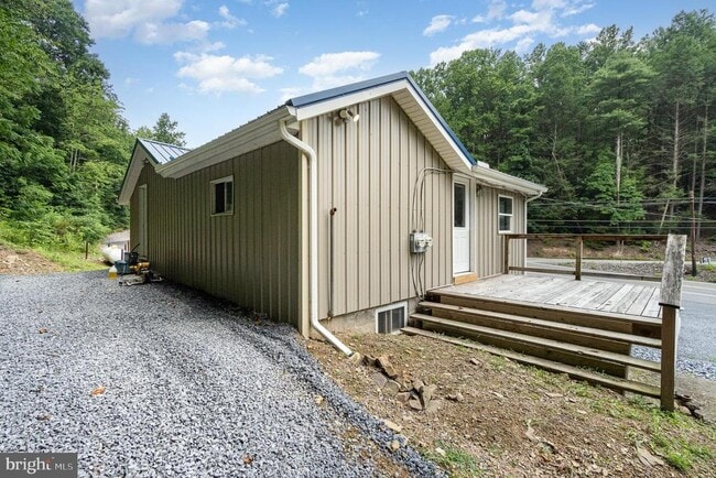 Building Photo - 7456 Spring Rd