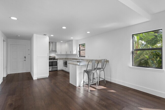 Foto del edificio - 13388 Polo Rd W