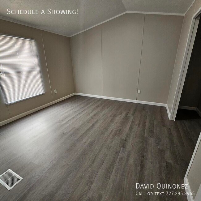 Foto del edificio - 2737 W Washington Center Rd