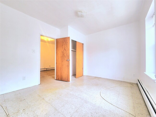 Foto del edificio - 92-10-92101 101st Ave