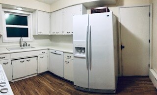 Kitchen - 9126 Fireweed Ln