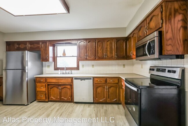 Building Photo - 3 br, 2.5 bath House - 907 NW 63rd Street
