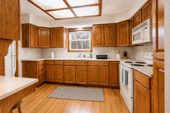 Foto del edificio - 601 Moose Ct