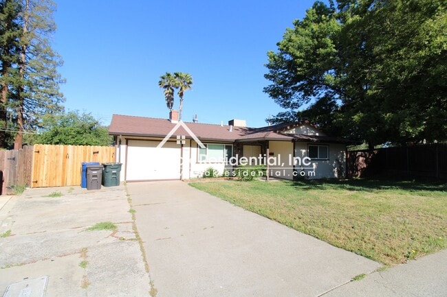 Foto del edificio - Beautifully Renovated 3bd Citrus Heights Home with Large Yard