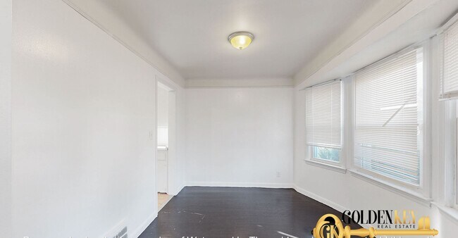 Foto del edificio - Eastside Detroit 3 bedroom Home Close to A...