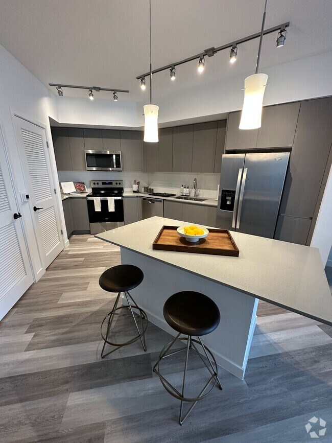 Apartments for Rent in 33010