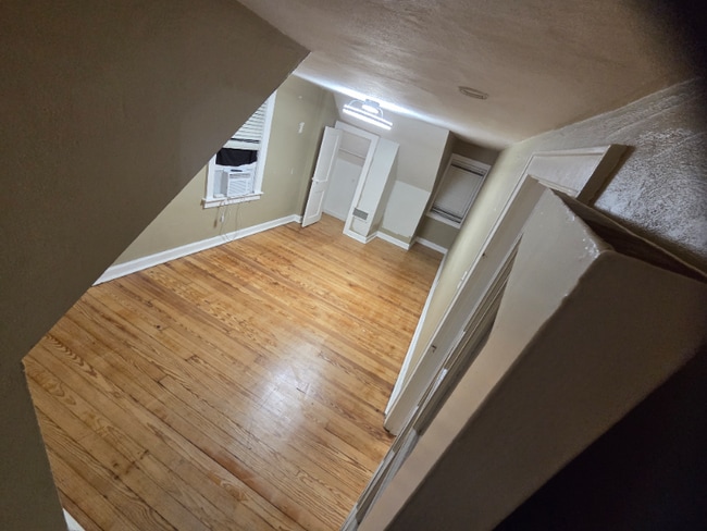 Building Photo - 429 N Laclede Station Rd