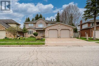 Building Photo - 136 Doon Dr