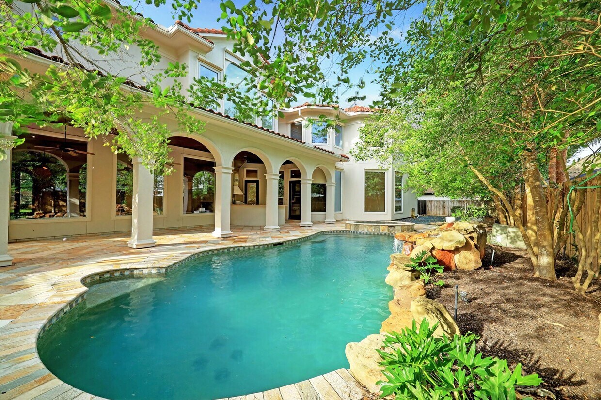 Foto principal - 1243 Sugar Creek Blvd