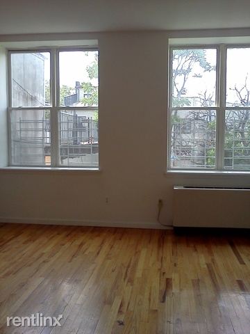 Building Photo - 131 Stanhope St
