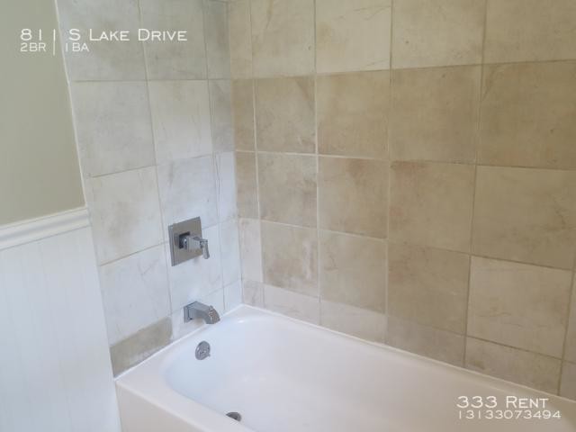 Building Photo - 3 bedroom in Independence MO 64053