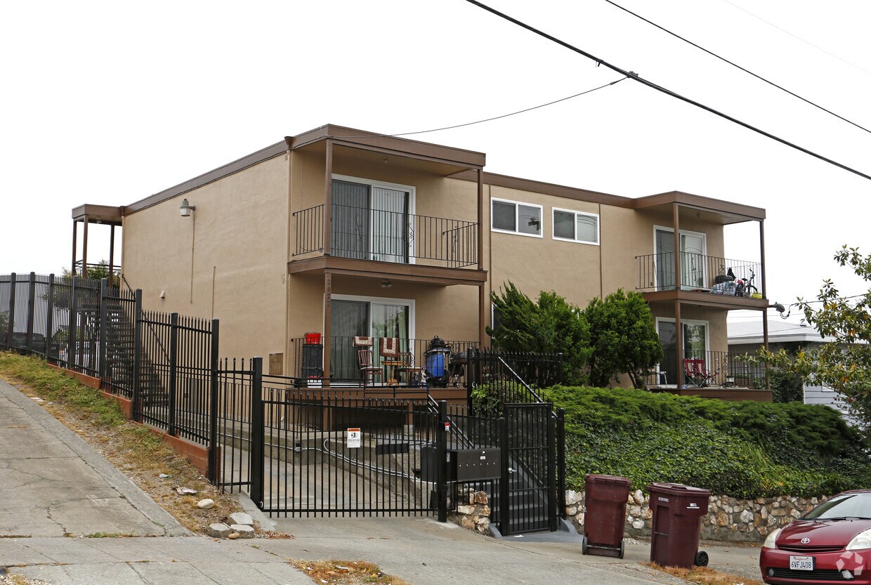 Foto principal - 2422 21st Ave