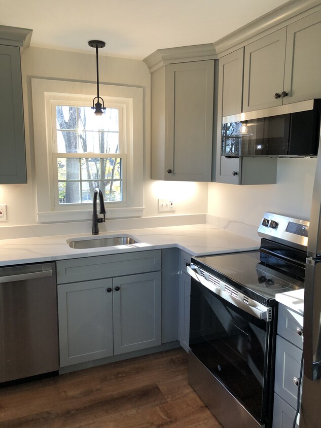 Primary Photo - 208 S Main St.