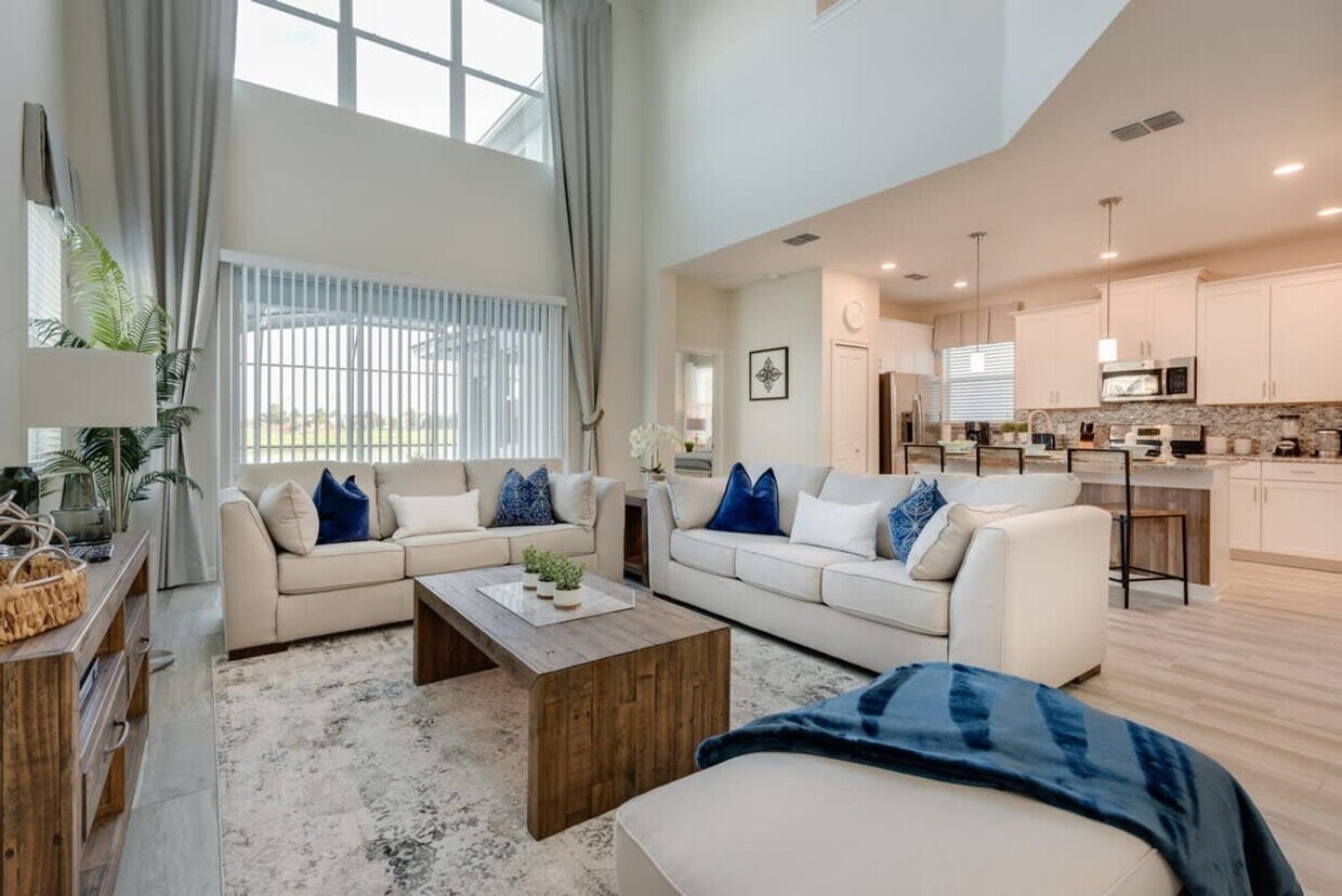 Foto principal - 4801 Kings Castle Cir