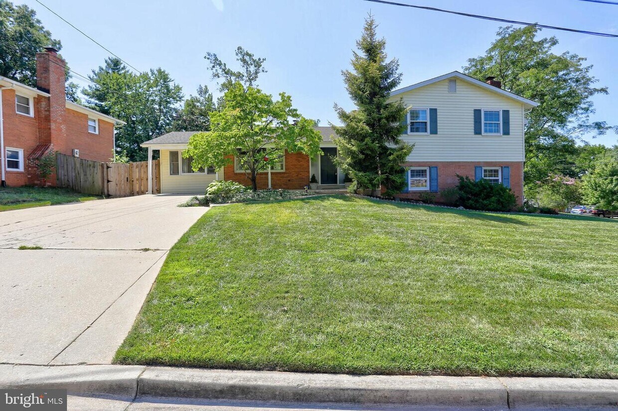 Primary Photo - 5801 Bucknell Terrace