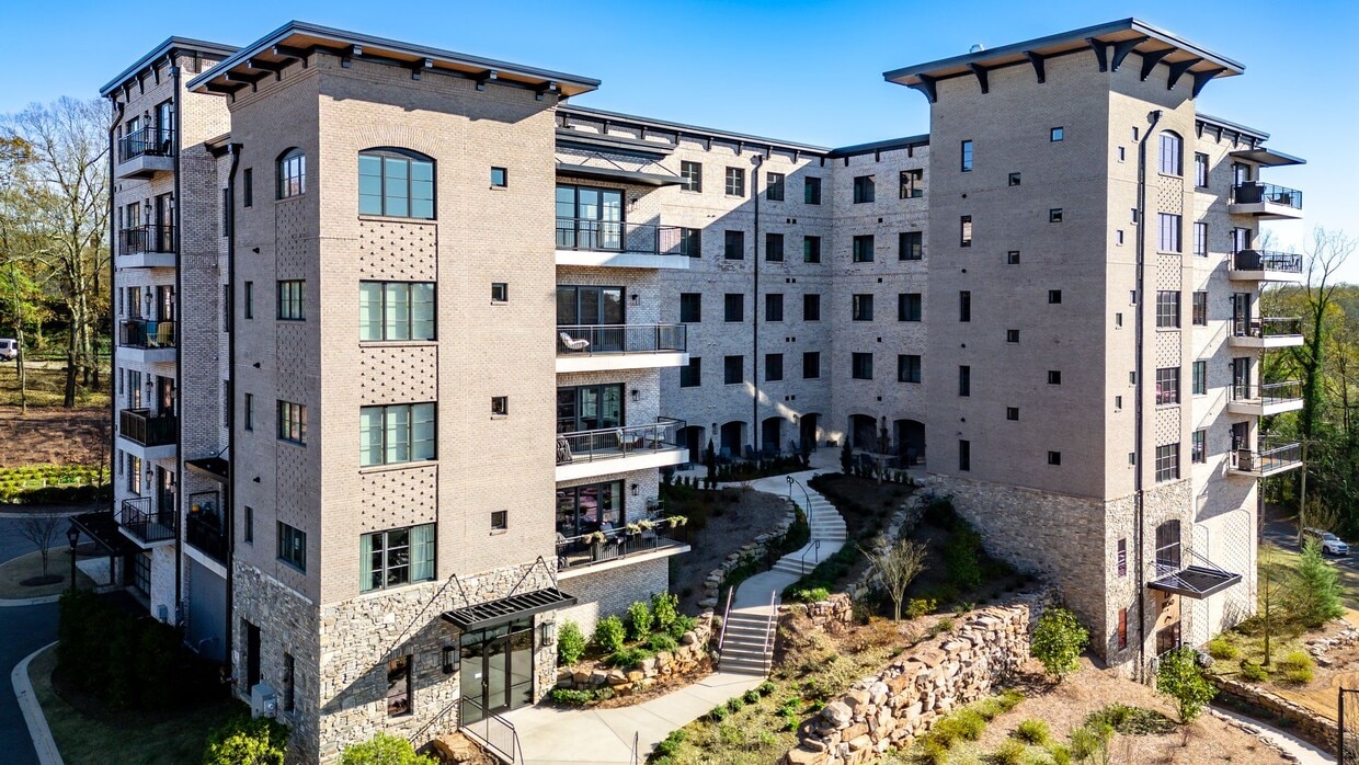 Condo Available Downtown Greenville! - Condo Available Downtown Greenville!