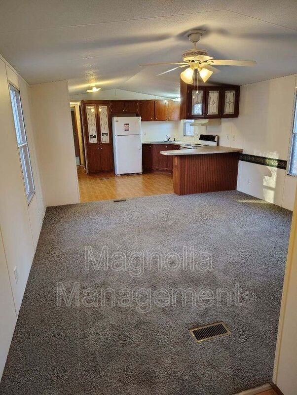 Foto del edificio - 441 Hunter Rd