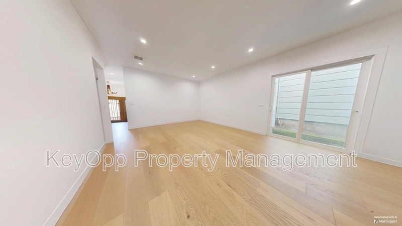 Photo - 54 Chenery Street