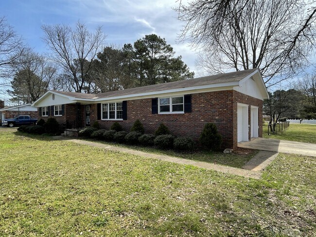 Foto del edificio - 8413 Old Madison Pike