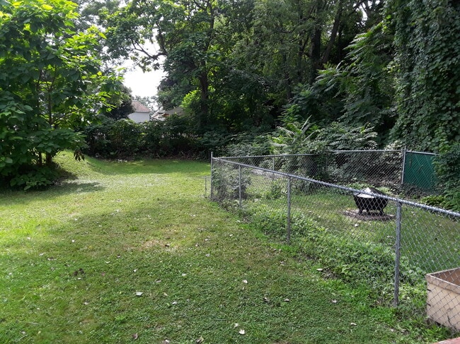 Foto del edificio - 715 E 4th St