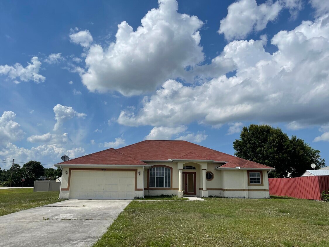 5961 NW Brenda Cir, Port Saint Lucie, FL 34986 House Rental in Port