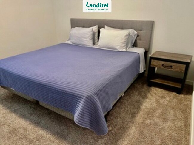 Building Photo - 2001 N Scottsdale Rd