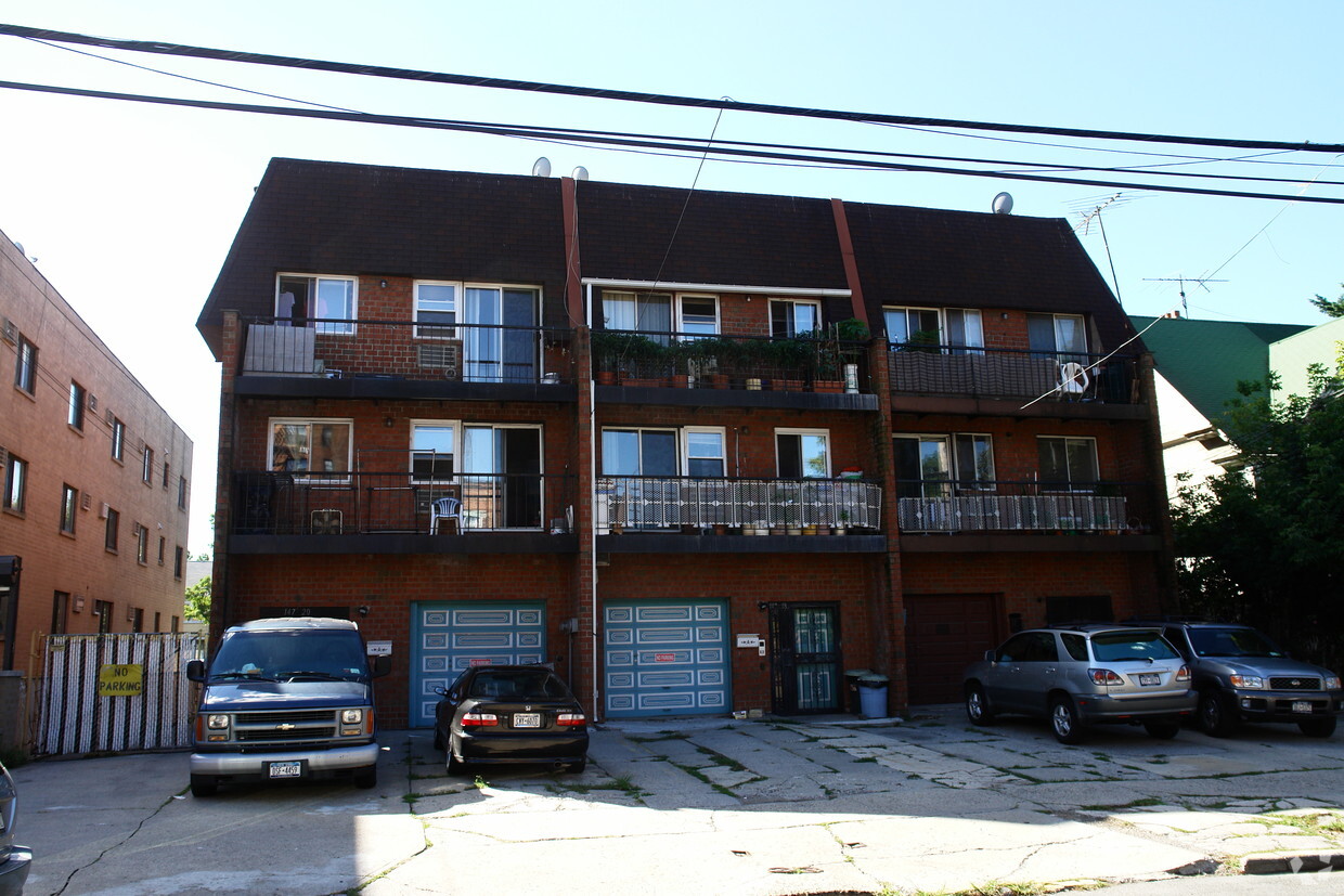 Building Photo - 14716-14720 Roosevelt Ave